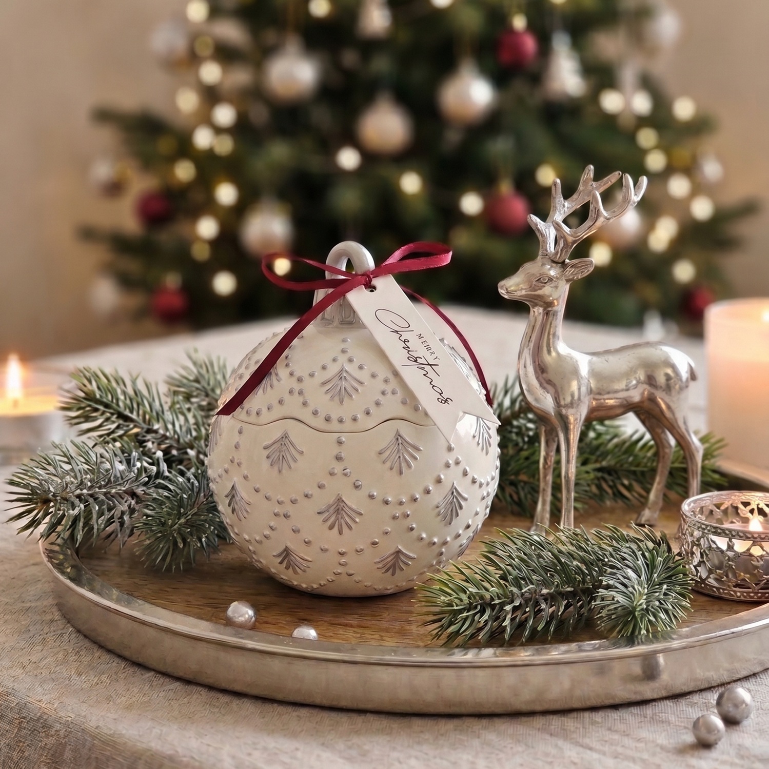 Свещ Christmas Bauble Enchanted MINI - Бяла / Сребърна / Зимно вълшебство / MINI